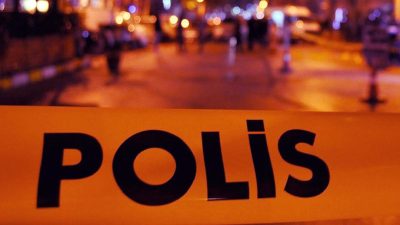 İstanbul’dan arkadaşlarıyla birlikte tatil için Sapanca’ya gelen 27 yaşındaki Emre