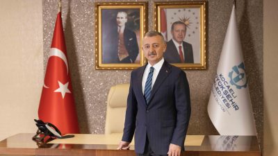 Tahir Büyükakın kimdir, nereli ve hangi görevleri üstlendi? Kocaeli Büyükşehir