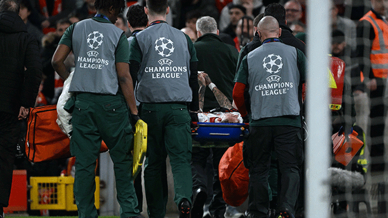 Nao Lang sakatlandı. Galatasaray açıklama yaptı.