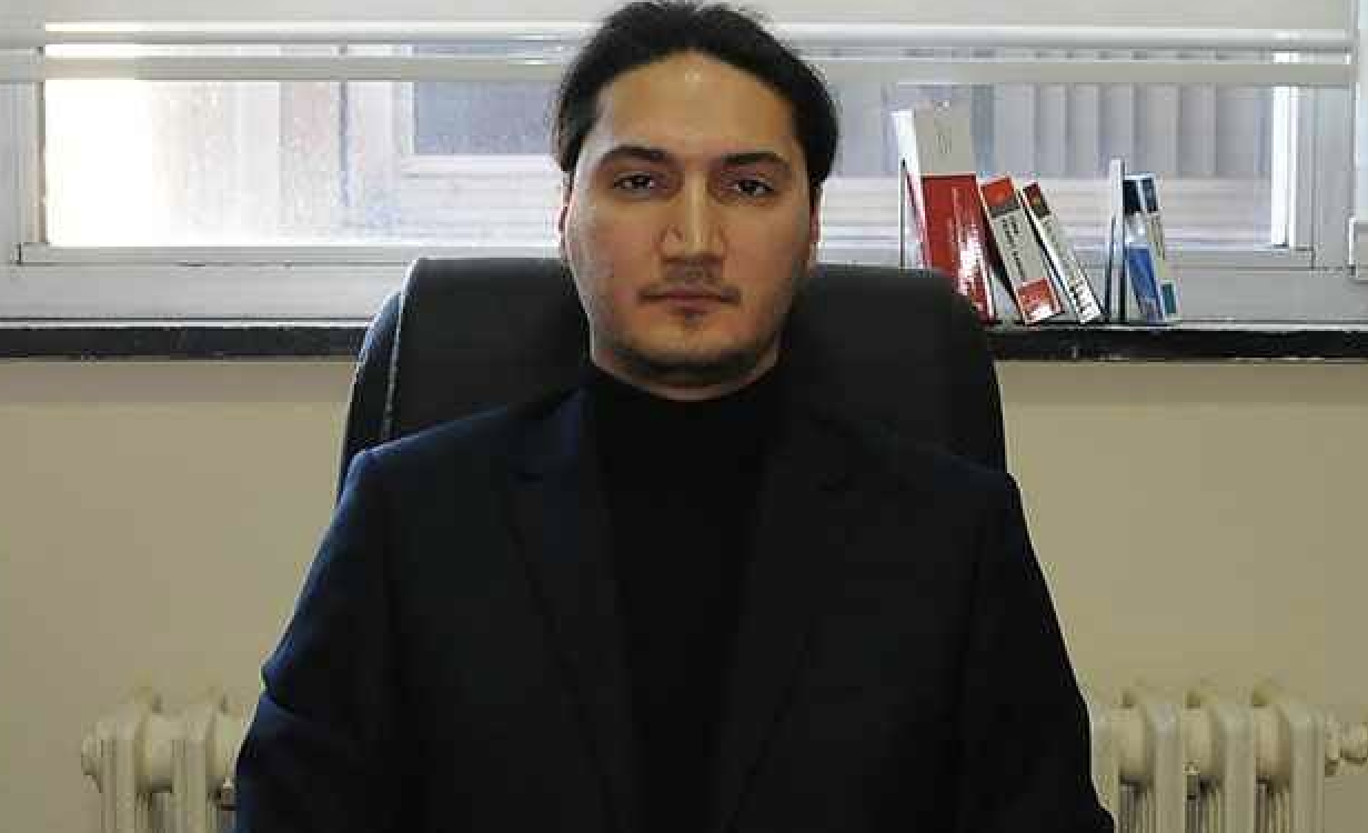 MHP Derince İlçe Başkanı Ayhan Aksoy’un görevden alınmasının ardından yerine Metehan Uluman getirildi. 