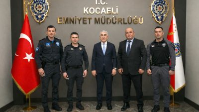 Kocaeli İl Emniyet Müdürü Faruk Karaduman, makamında Koruma Daire Başkanlığı