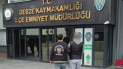 Kocaeli Emniyet ekipleri firari hükümlü yakalama operasyonlarına bir başarı daha