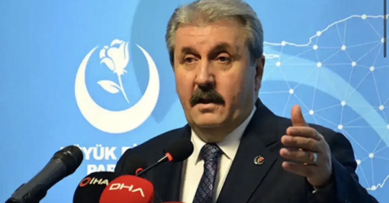 Mustafa Destici Kocaeli’ye geliyor. BBP İl Kongresi’nde Metehan Küpçü tek