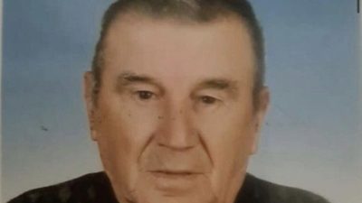 İzmit Sanayi Sitesi’nin eski esnaflarından, Karagöz Mobilya’nın sahibi Faik Karagöz