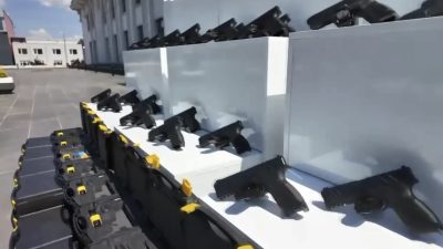 Kocaeli’de Kartepe TEM Otoyolu’nda düzenlenen operasyonda 60 tabanca ve çok