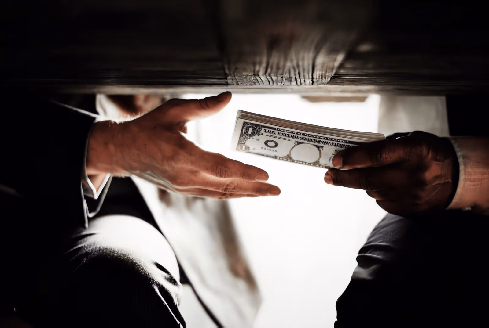 İstanbul merkezli tefecilik operasyonu Kocaeli’ye uzandı. 7 ilde düzenlenen eş