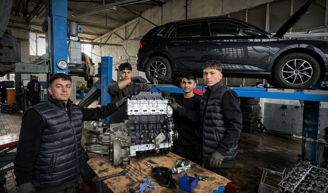 Kocaeli’nin Körfez ilçesindeki Körfez Çamlıtepe Meslek Eğitim Okulu öğrencileri, Erasmus