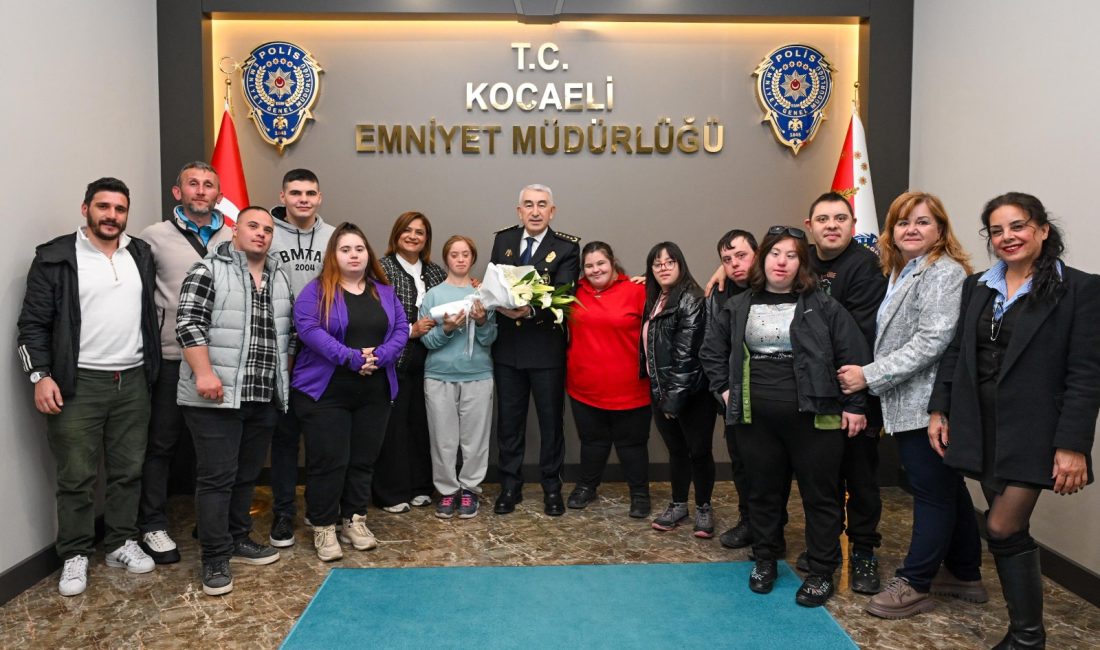 Kocaeli Down Sendromlular Derneği Başkanı ve öğrencileri ile Gonca Engelsiz