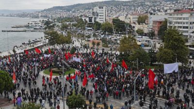 1 Mayıs Emek ve Dayanışma Günü öncesi Kocaeli’de hazırlıklar başladı.
