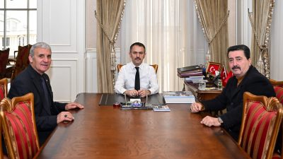 Kocaeli Erzurumlular Derneği Kurucu Başkanı Avni Gözütok ve Başkan Yardımcısı