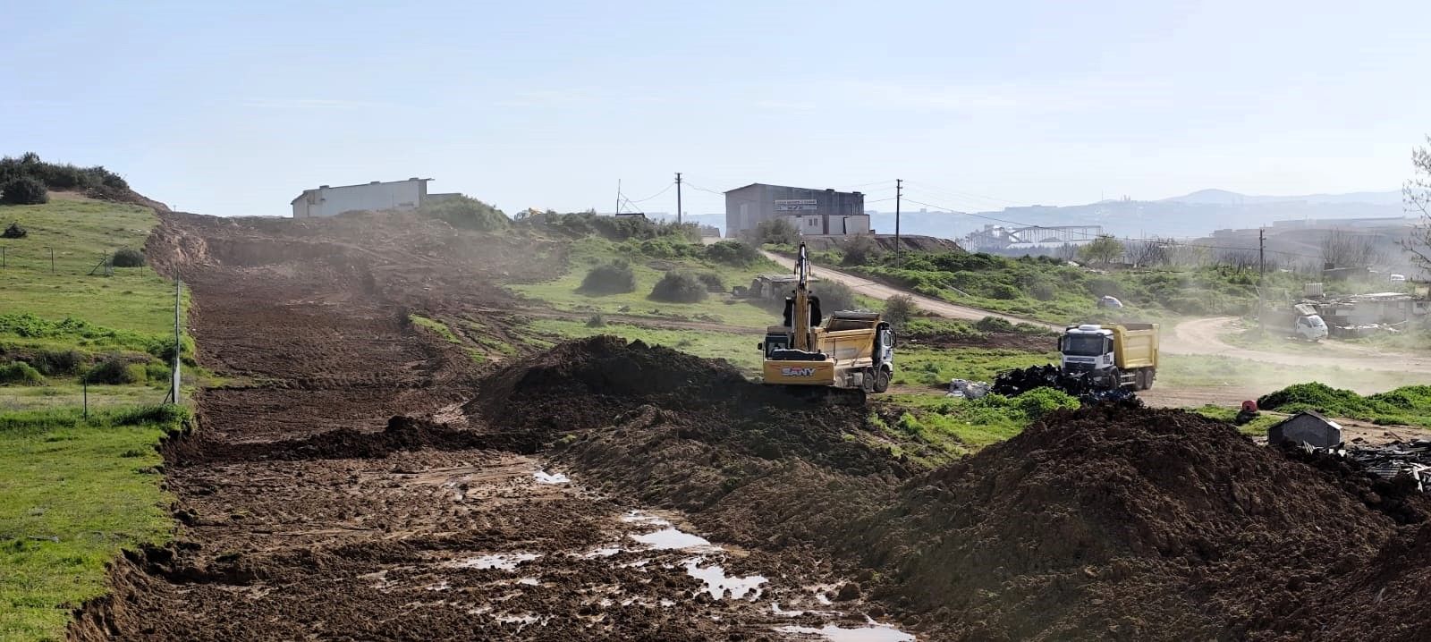 Kocaeli Büyükşehir Belediyesi, Gebze Kirazpınar Mahallesi’nde 1500 metre uzunluğunda yeni