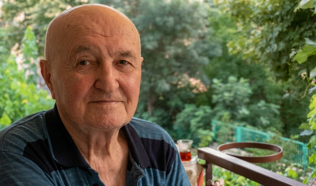 İzmit Şirintepe Mahallesi sakinlerinden, bölgenin sevilen emekli öğretmeni Ahmet Karahan