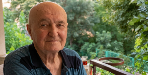 İzmit Şirintepe Mahallesi sakinlerinden, bölgenin sevilen emekli öğretmeni Ahmet Karahan