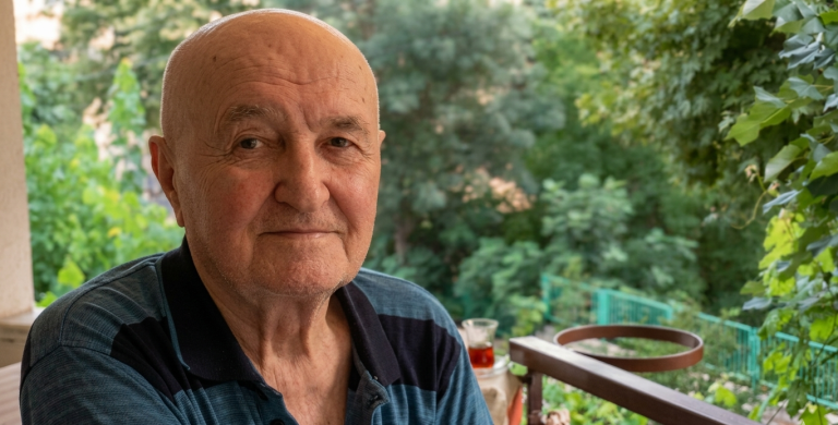 İzmit Şirintepe Mahallesi sakinlerinden, bölgenin sevilen emekli öğretmeni Ahmet Karahan