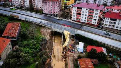 Kocaeli'ye nefes aldıracak projede çalışmalar hızlandı. Gölcük Ulaşlı Mahallesi’nde yapımı