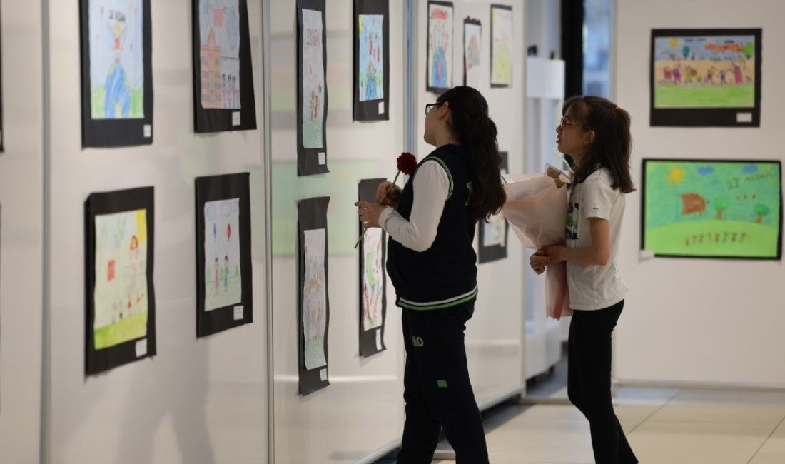 Kartepe’de 23 Nisan kapsamında açılan “Kartepe’nin Çocukları” resim sergisi, öğrencilerin