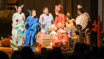 Kocaeli Büyükşehir'in İzmit Körfezi Dip Çamuru Temizliği Projesi, çocuk tiyatrosuna