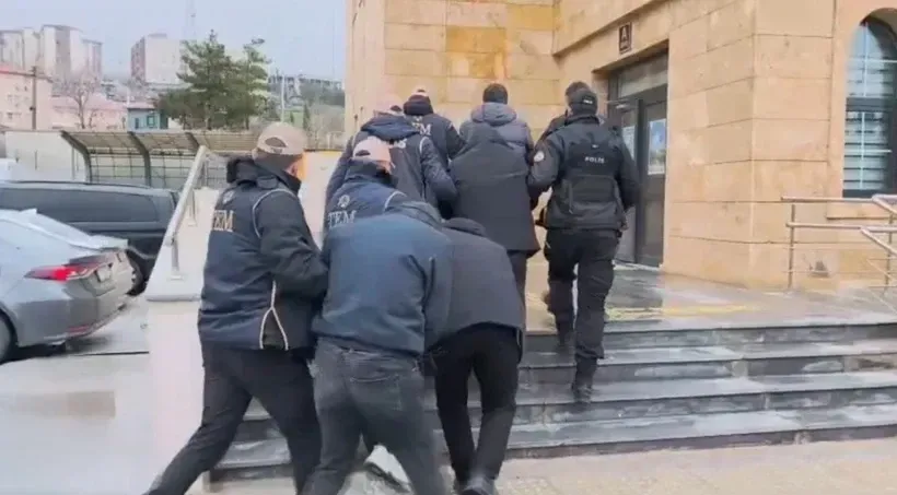 Kocaeli ve Şırnak’ta DEAŞ’a yönelik operasyonda 9 şüpheli gözaltına alındı.