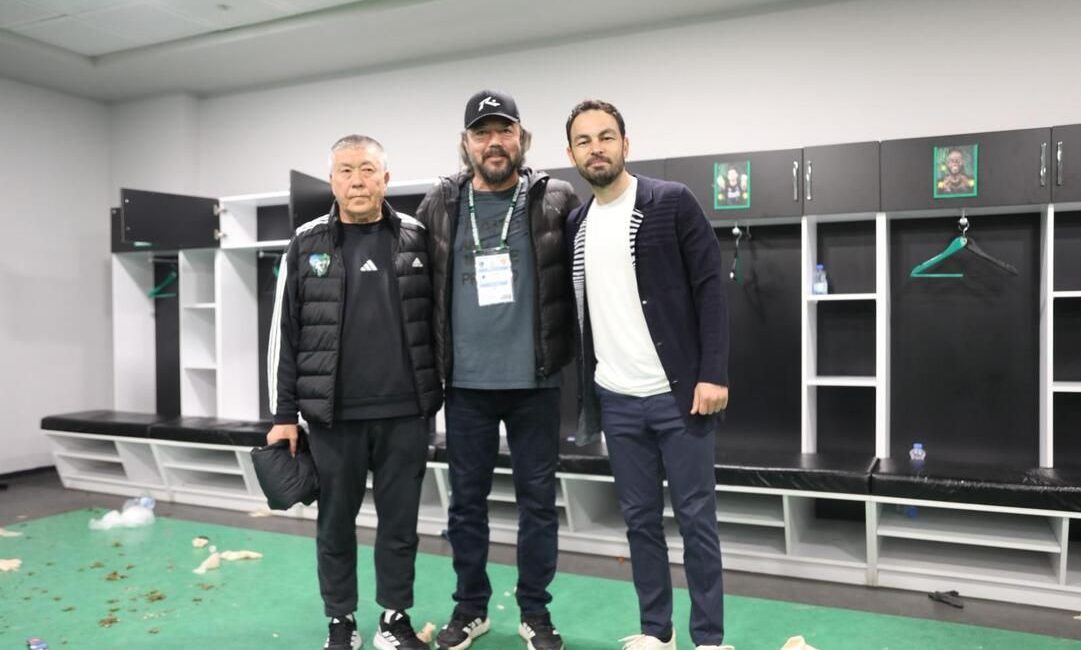 Kocaelispor’un 60. yılı kapsamında hazırlanan “Efsane Forma” tiyatro oyunu 24