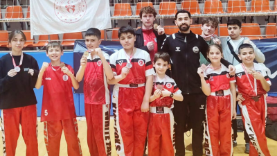 Kandıra’da düzenlenen 23 Nisan Kick Boks Şampiyonası’nda Körfez Gençlerbirliği Spor