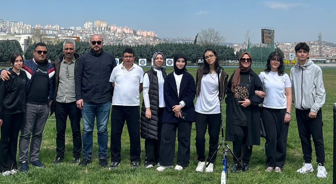 Kocaeli’de genç okçular, 21 sporcu ile katıldıkları il müsabakalarında 16