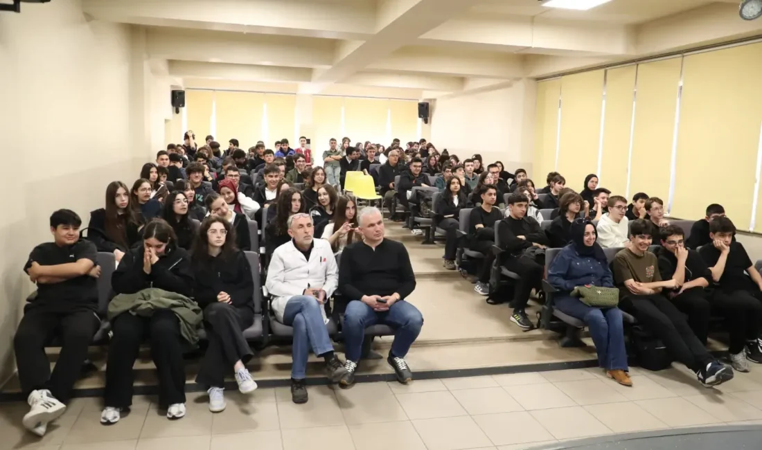 İzmit Belediyesi, Muammer Dereli Fen Lisesi öğrencilerine obezite ve sağlıklı