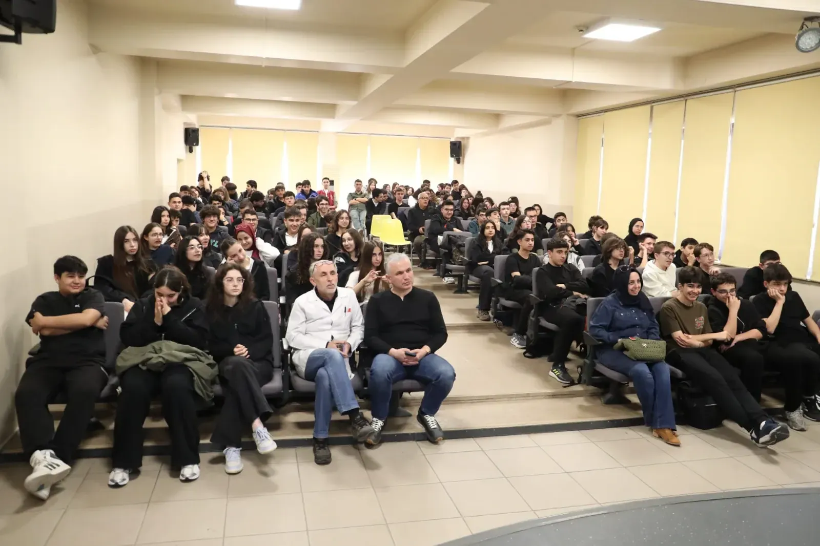 İzmit Belediyesi, Muammer Dereli Fen Lisesi öğrencilerine obezite ve sağlıklı