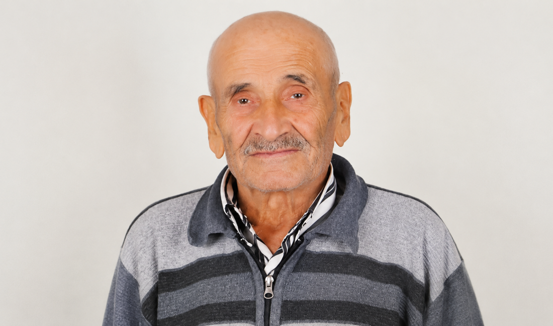 Körfez Şemsettin Mahallesi sakinlerinden Mustafa Bakar (83), bir süredir tedavi