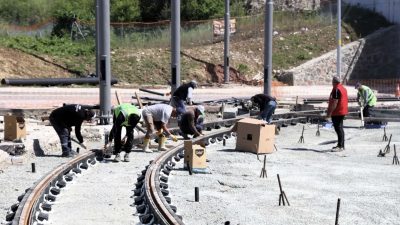 Kocaeli’de İzmit ile Kartepe’yi birbirine bağlayacak tramvay hattında kritik aşama
