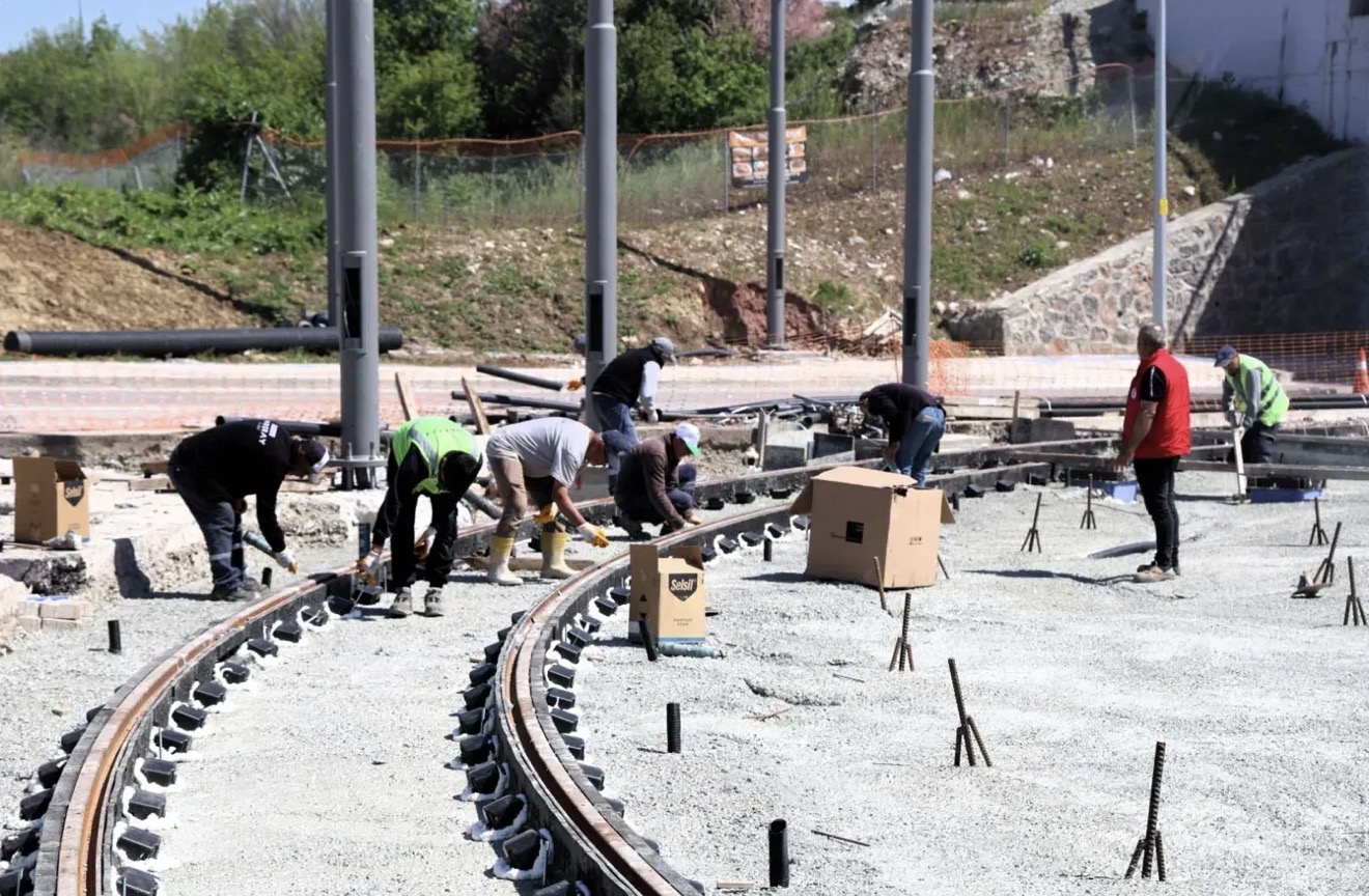 Kocaeli’de İzmit ile Kartepe’yi birbirine bağlayacak tramvay hattında kritik aşama
