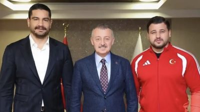 Rıza Kayaalp ve Taha Akgül, Kocaeli Büyükşehir Belediye Başkanı Tahir