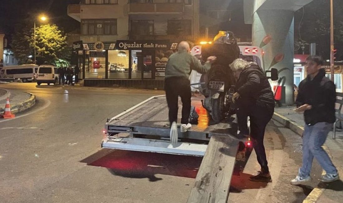 Kocaeli’nin Gölcük ilçesi Değirmendere Mahallesi’nde pikap ile motosiklet çarpıştı. Feci