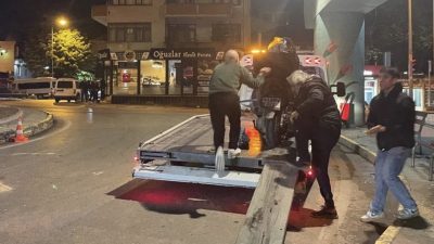 Kocaeli’nin Gölcük ilçesi Değirmendere Mahallesi’nde pikap ile motosiklet çarpıştı. Feci