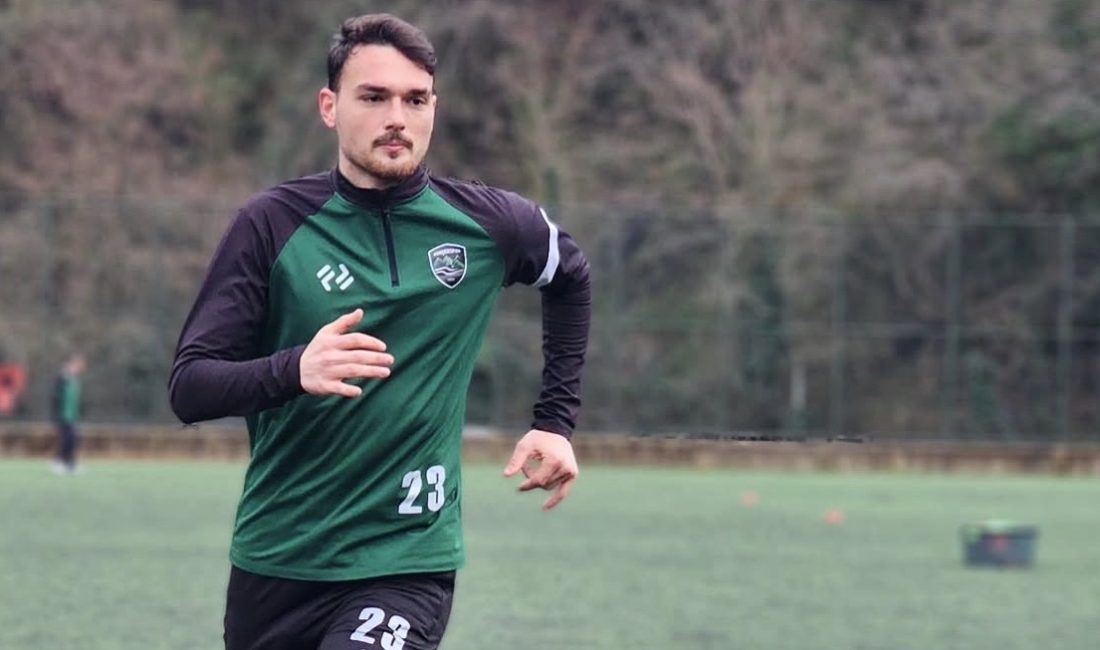 Kocaelili futbolcu Mert İnan, Borçkaspor’un bugün oynayacağı şampiyonluk maçında sahaya