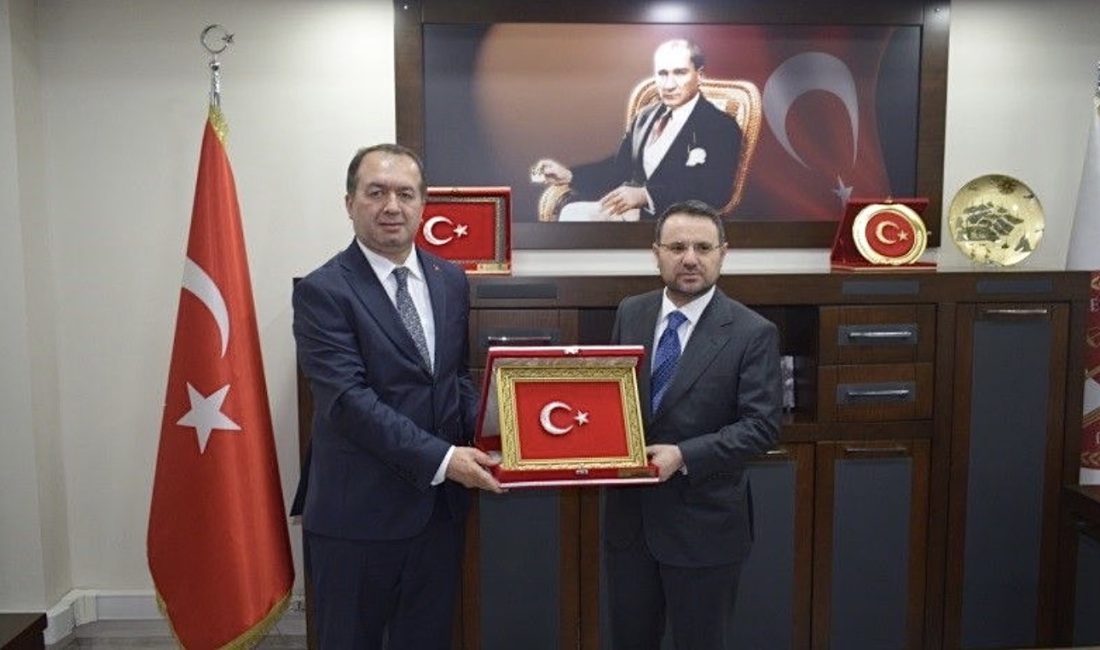 Akın Gürlek ile Bakan Yardımcısı Sedat Ayyıldız, Kocaeli Adliyesi’nde yürütülen