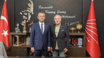 CHP Kocaeli heyeti, TBMM’de Genel Başkan Özgür Özel’i ziyaret etti.