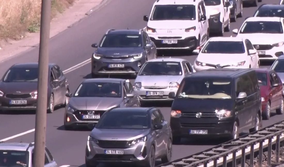 Bayram dönüşüyle birlikte Kocaeli geçişinde trafik yoğunluğu arttı. TEM Otoyolu’nun