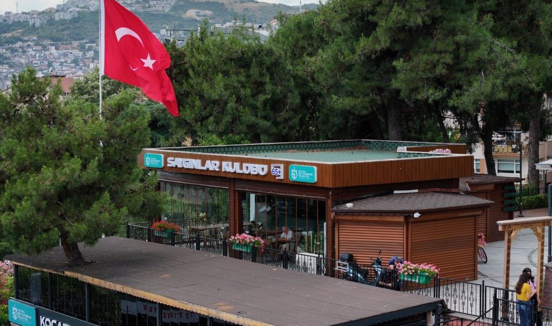 Kocaeli Büyükşehir Belediyesi’nin "Manevi Torunum Projesi" kapsamında İzmit Saygınlar Kulübü