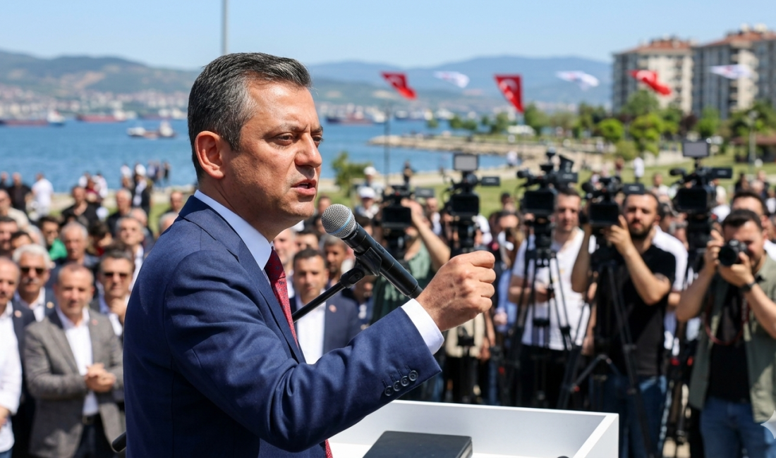 CHP Genel Başkanı Özgür Özel, AK Parti'nin Kocaeli’deki gençlik şölenini
