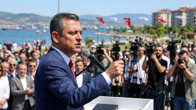 CHP Genel Başkanı Özgür Özel, AK Parti'nin Kocaeli’deki gençlik şölenini