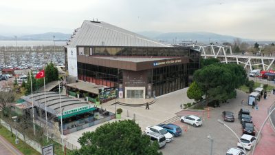 Kocaeli Büyükşehir Belediye Meclisi’nde, yıkım kararı alınan Sabancı Kültür Merkezi’nin