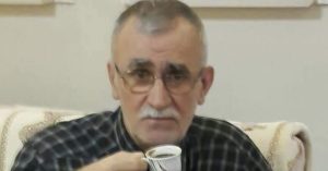 Karamürsel sakini ve Hereke'nin eski esnaflarından Sinan Akbaş hayatını kaybetti.