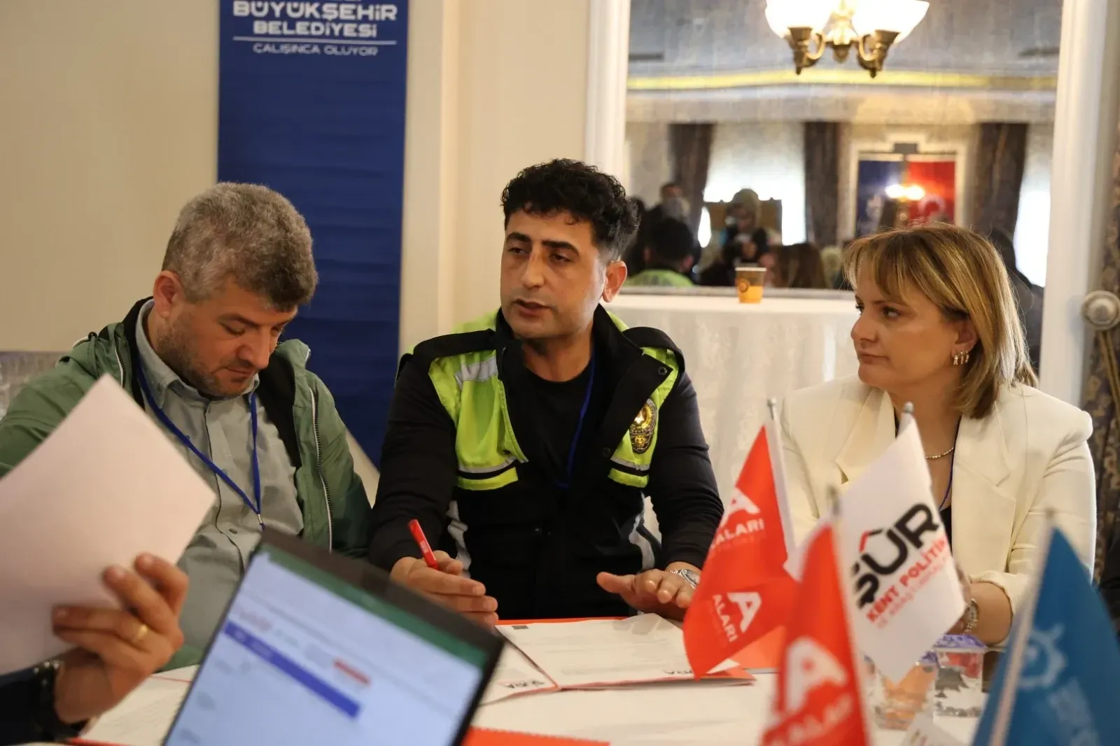Kocaeli’de düzenlenen çalıştayda yaya ulaşımı tüm yönleriyle ele alındı. Kapsayıcı