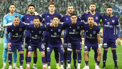 Yeni sezon hazırlıklarını sürdüren Gebzespor, kadro yapılanması kapsamında Alpay Koçaklı,