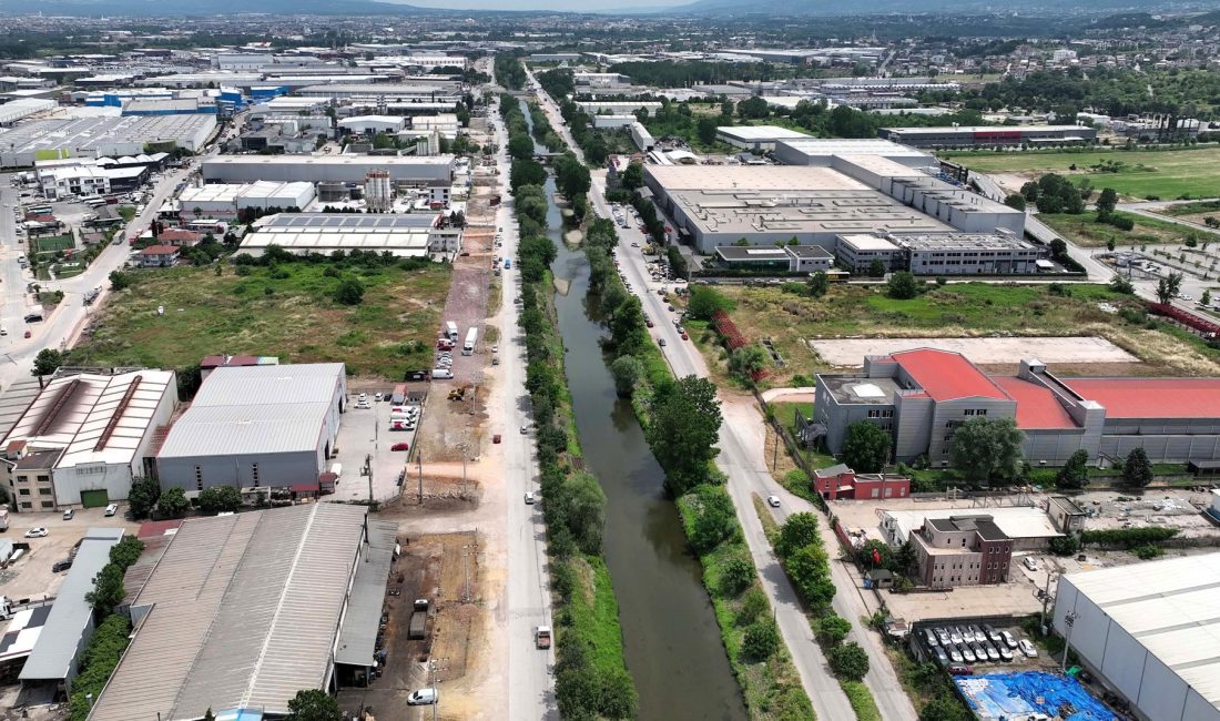 Kocaeli Büyükşehir Belediyesi, Başiskele'nin önemli ulaşım güzergâhlarından Başyiğit Caddesi'ni modern