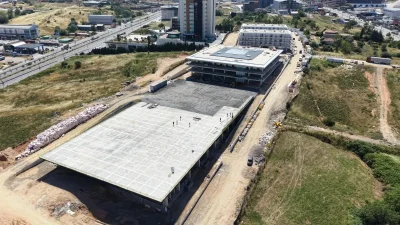 Çayırova Belediyesi'nin vizyon projeleri arasında yer alan Spor Lisesi’nde çalışmalar