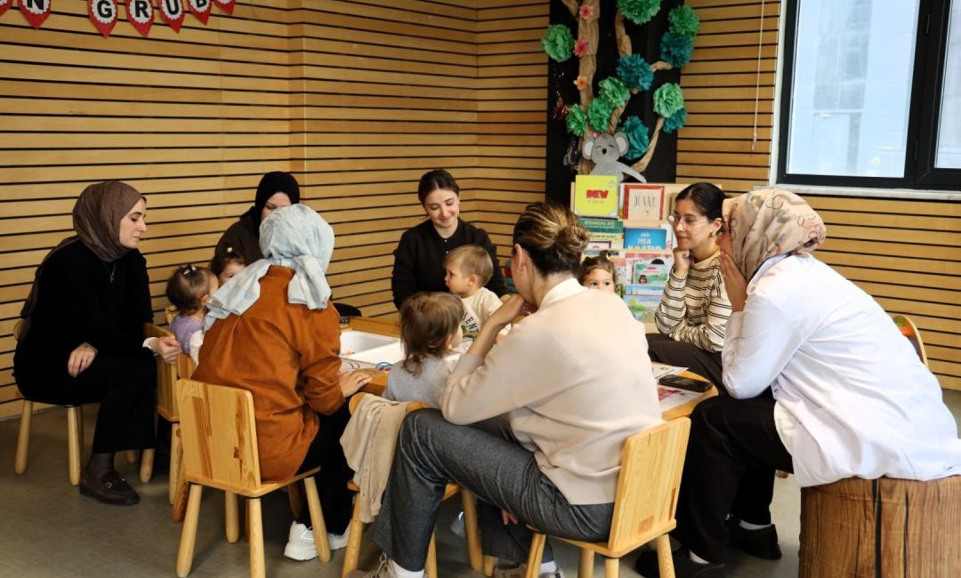 Kocaeli Büyükşehir Belediyesi tarafından Anne Şehir Merkezi Akasya’da hayata geçirilen