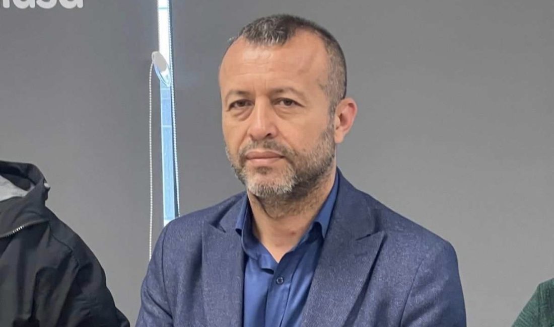 Kocaeli Güneşspor Kulübü’nde 12 yıldır başkanlık görevini yürüten Nebil Uzun’un