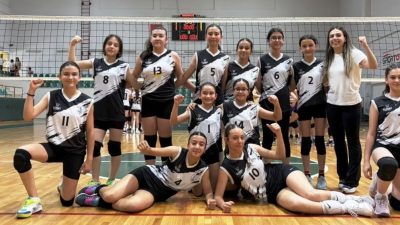 Kocaeli Midi Gelişim Voleybol Ligi Derince Grubu’nda mücadele eden Körfez
