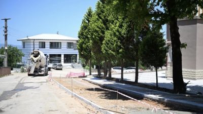 Kartepe Belediyesi tarafından Nusretiye Mahallesi’nde hayata geçirilen Meydan Projesi’nde çalışmalar